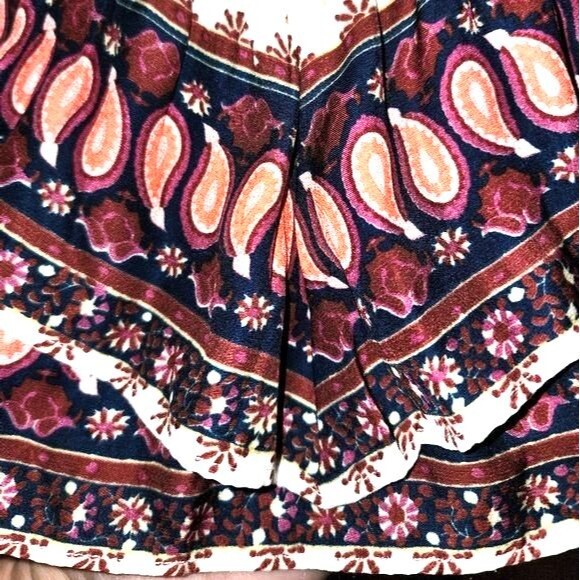 Maeve Anthropologie Buteh Borders Cream & Red Tiered Ruffled Hem Tank Top Size M - Picture 7 of 9